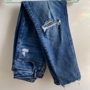 Women’s American Eagle Highest Rise Mom Jean